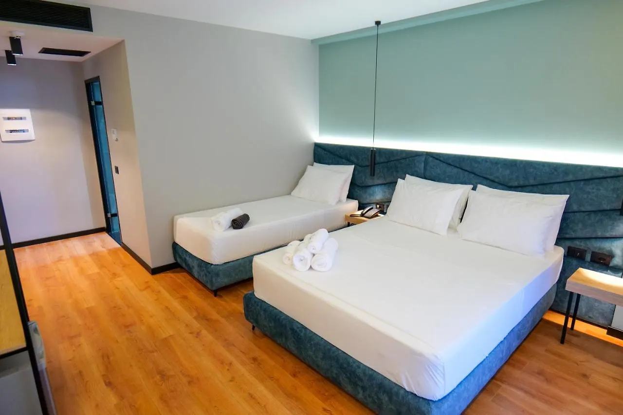 Seawave Hotel Sarande